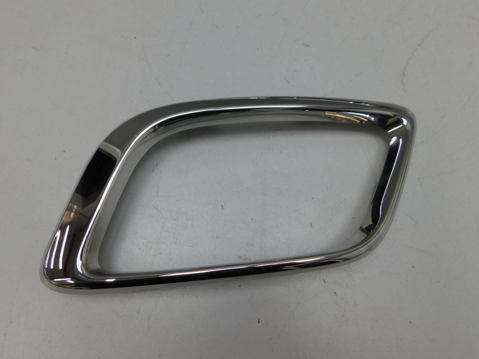 Рамка для противотуманных фар Renault Sandero 2014>