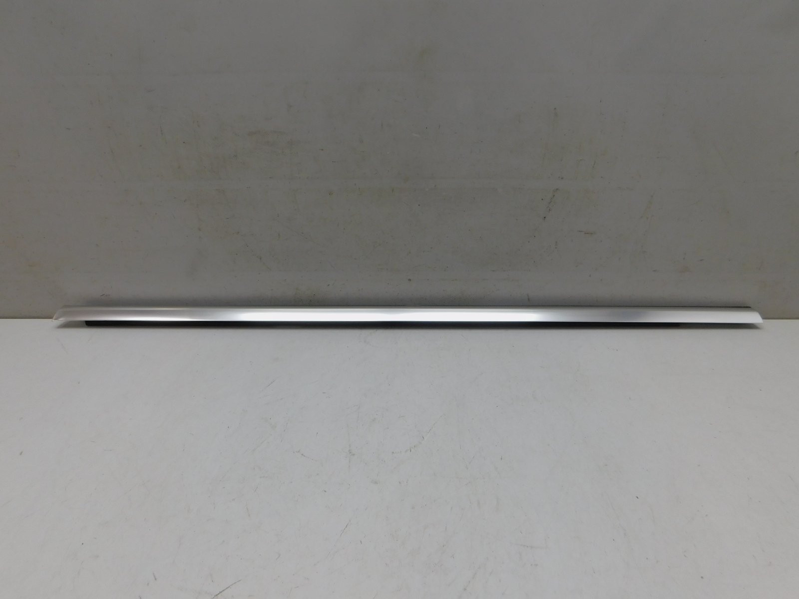 Накладка стекла заднего правого Mercedes-Benz GLC-Class X253 2015>