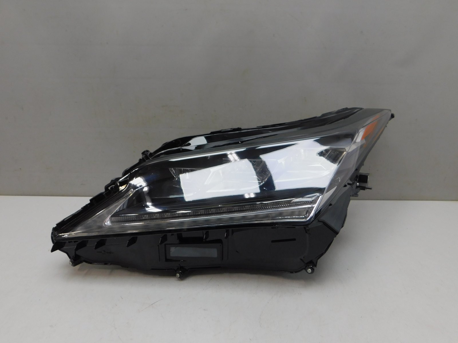 Фара левая Lexus RX IV 2015>