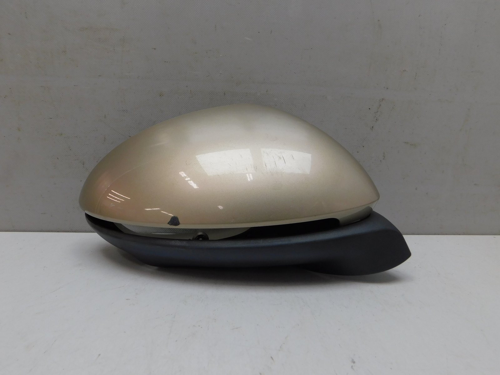 Накладка зеркала правого Porsche Cayenne 2017>