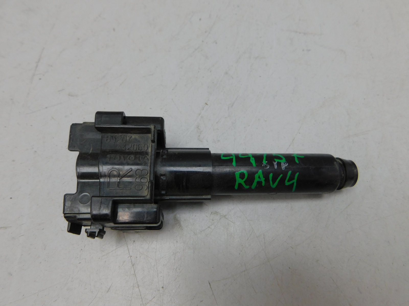 Омыватель фары Toyota RAV 4 2013-2019