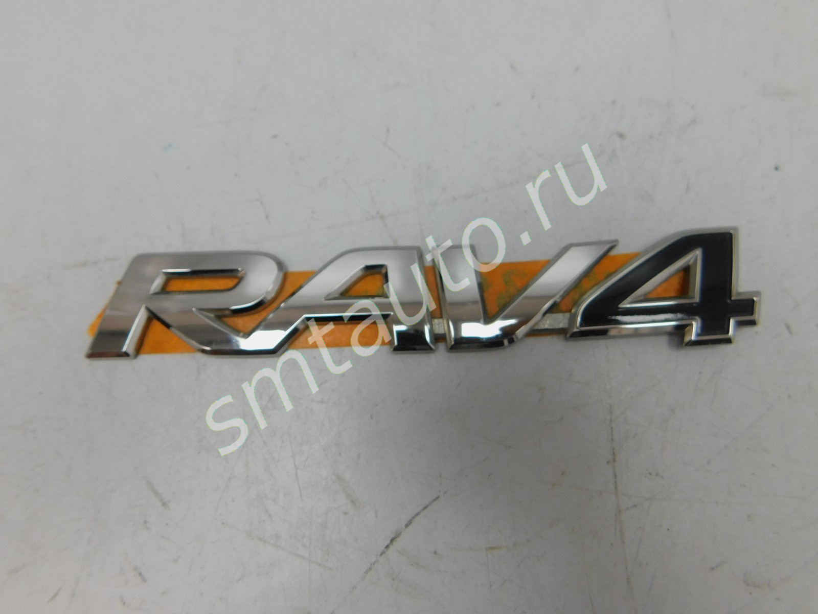 Эмблема для Toyota RAV 4 2013-2019, OEM 7543142120 (фото)