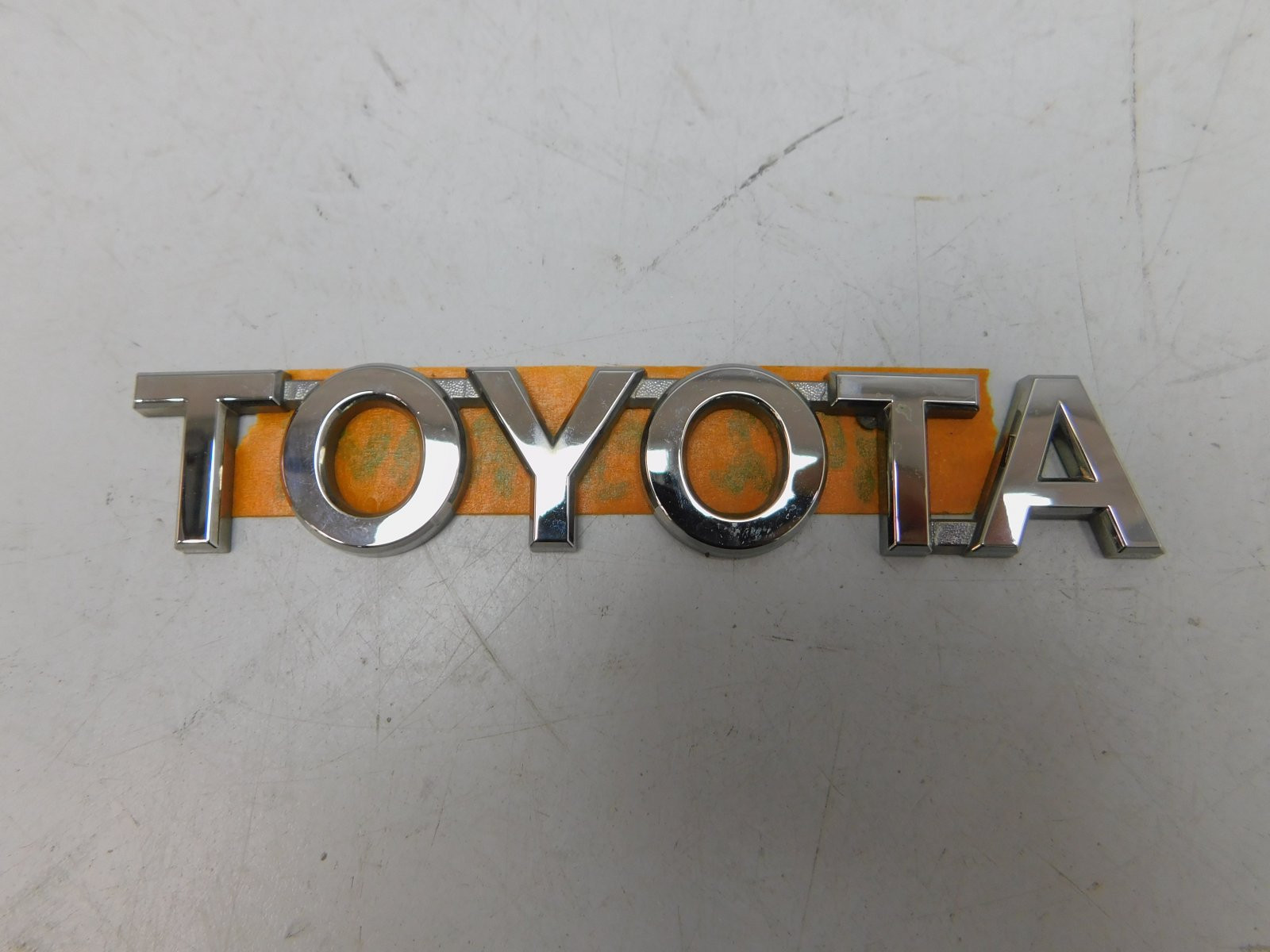 Эмблема Toyota RAV 4 2013-2019