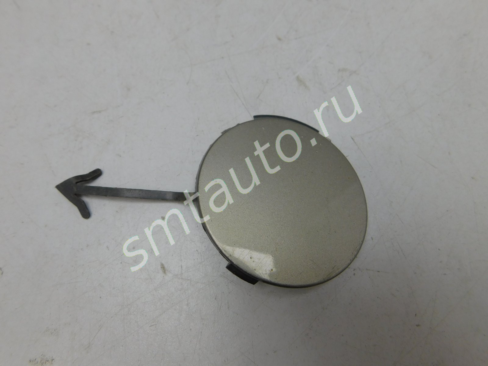 Заглушка буксировочного крюка для Renault Symbol II 2008>, OEM 8200784471 (фото)