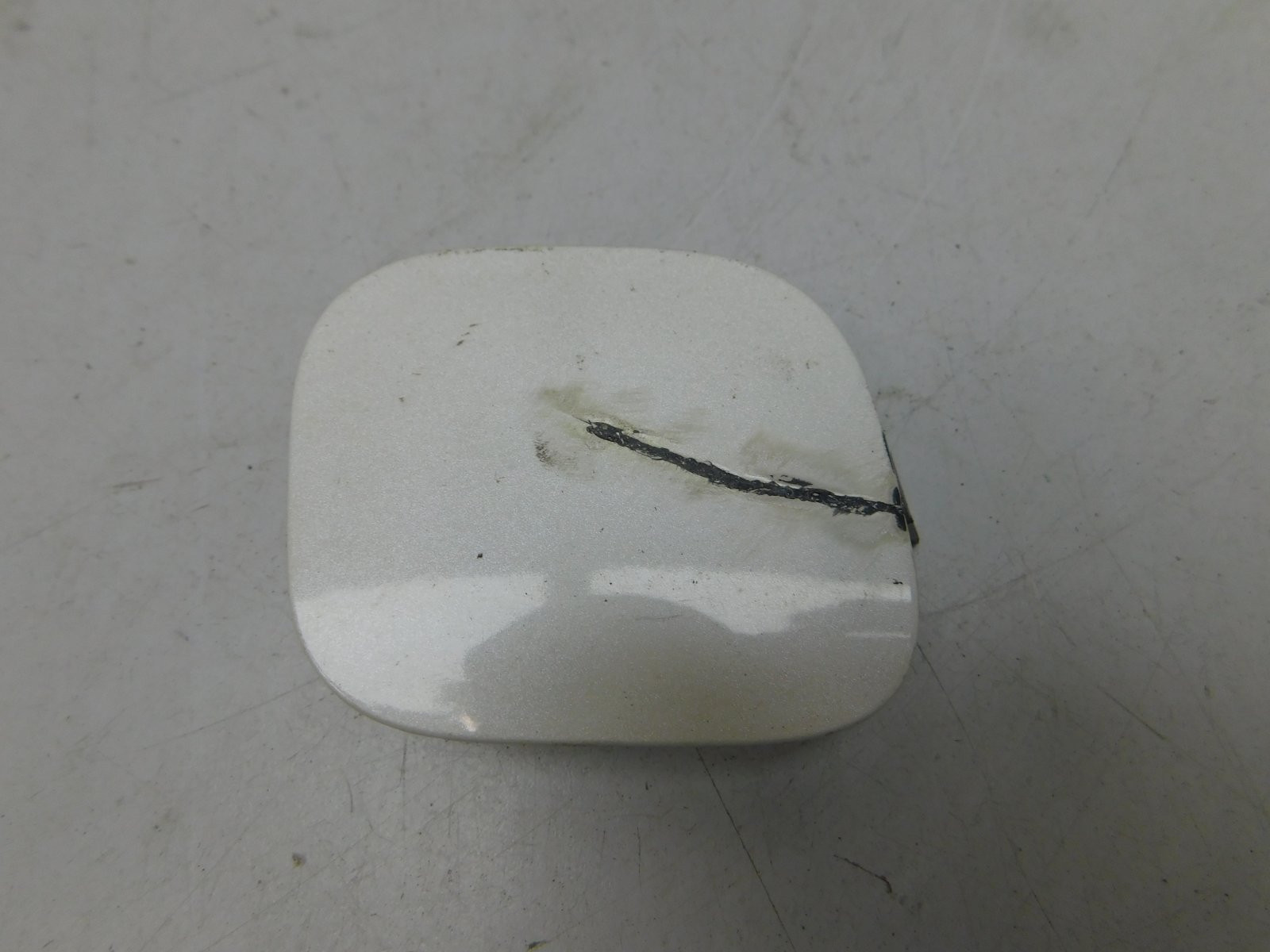 Заглушка буксировочного крюка Toyota Highlander III 2013>