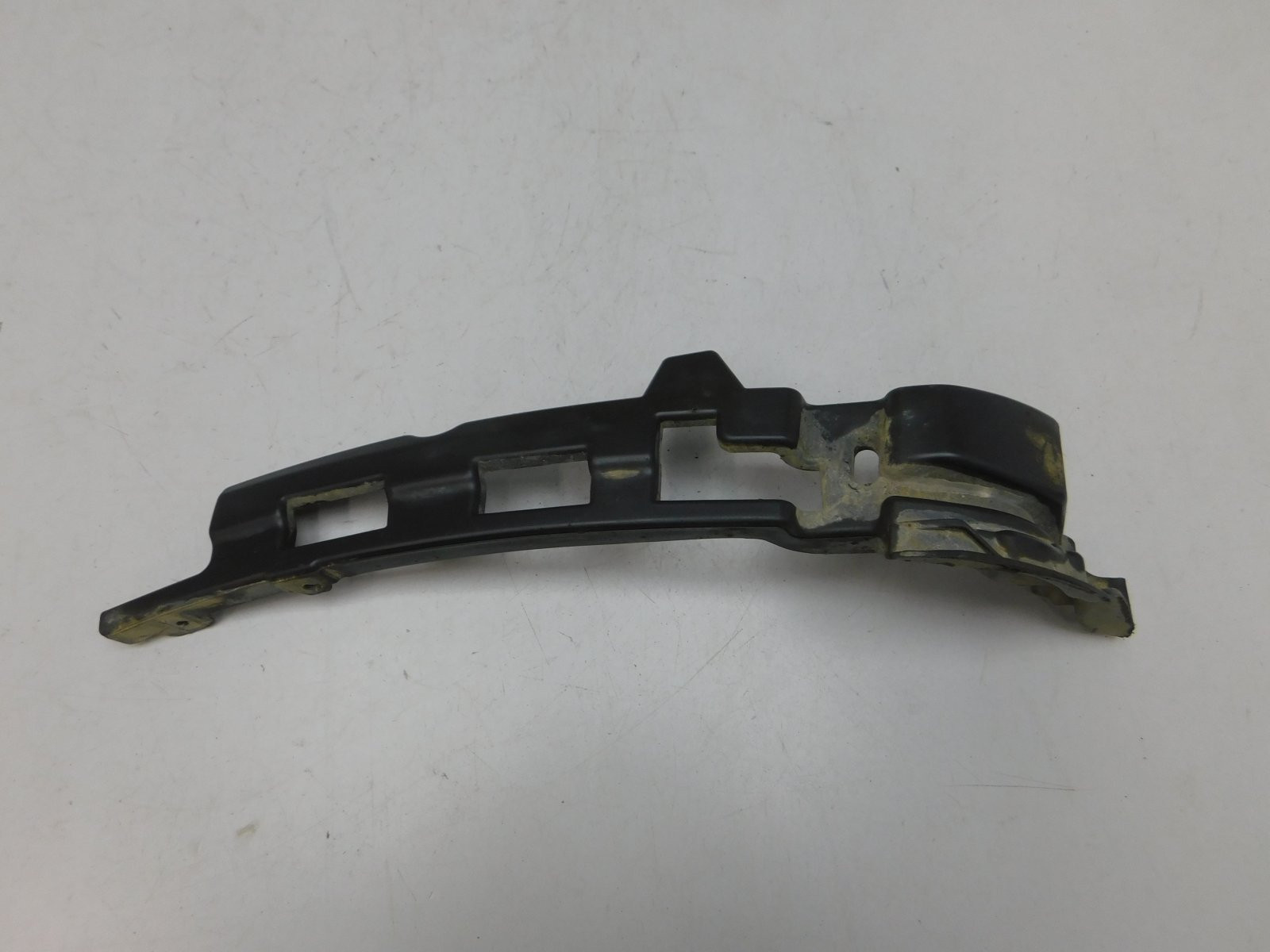 Направляющая переднего бампера Mercedes-Benz GLA-Class X156 2014>