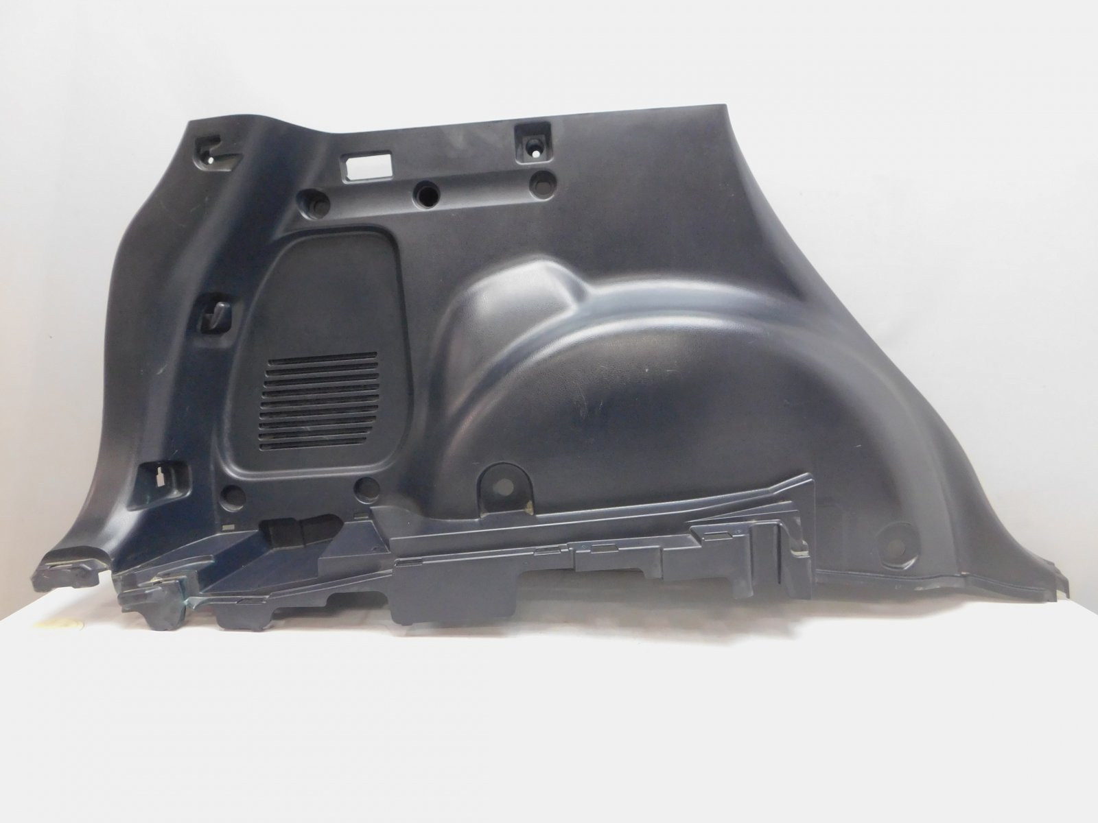 Обшивка багажника Toyota RAV 4 2013-2019