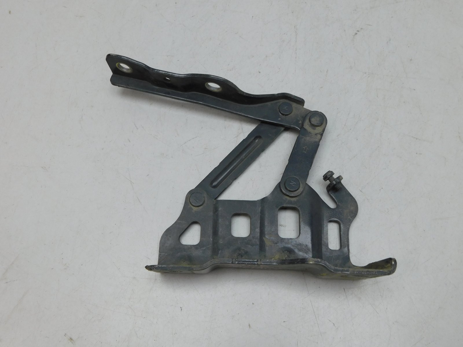 Петля капота правая Kia Sportage 2015>