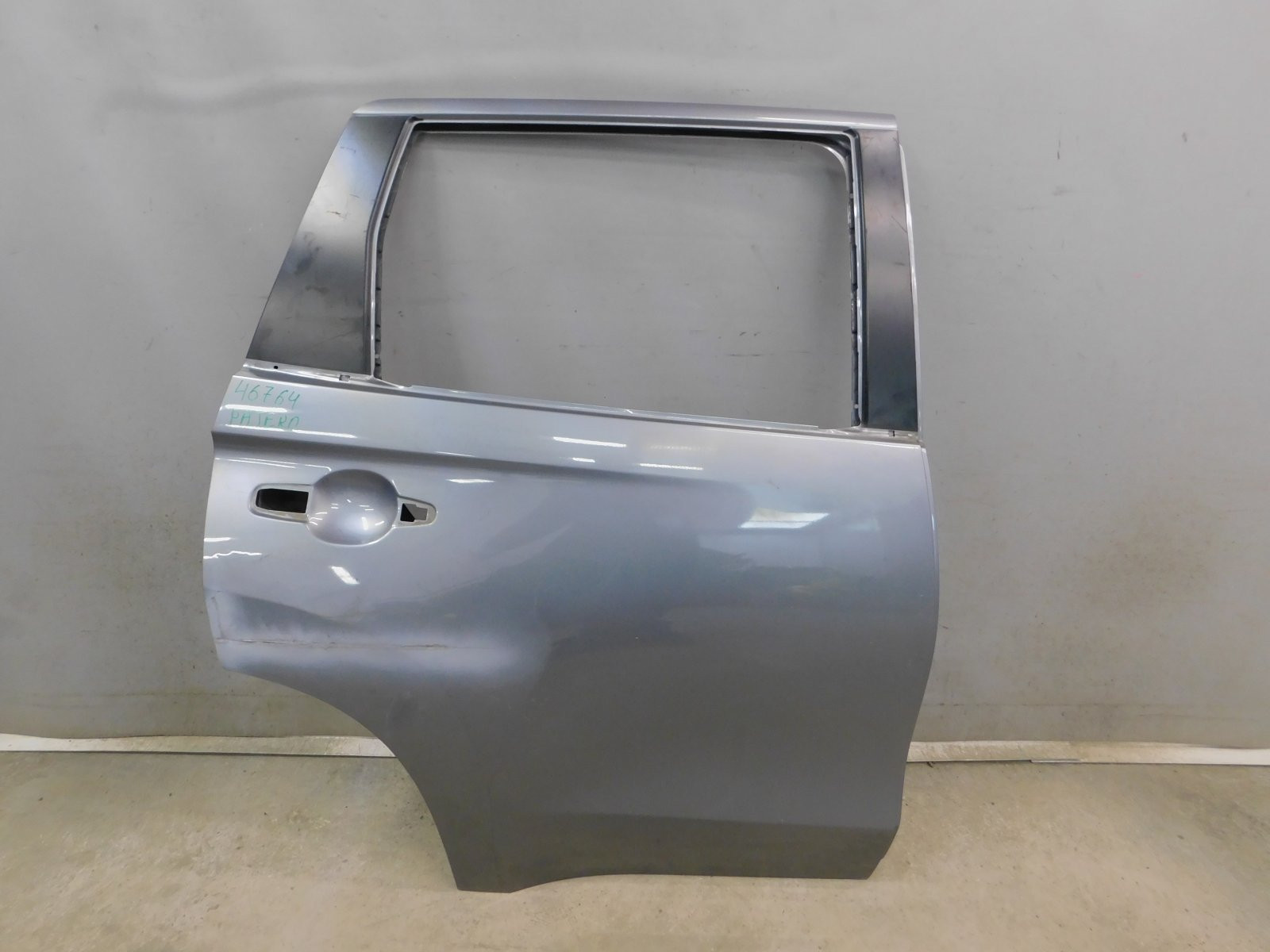 Дверь задняя правая Mitsubishi Pajero/Montero Sport (KS) 2015>