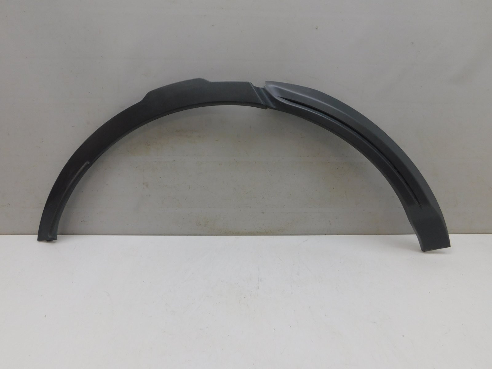 Накладка крыла заднего  правого Land Rover Range Rover Evoque 2011-2019