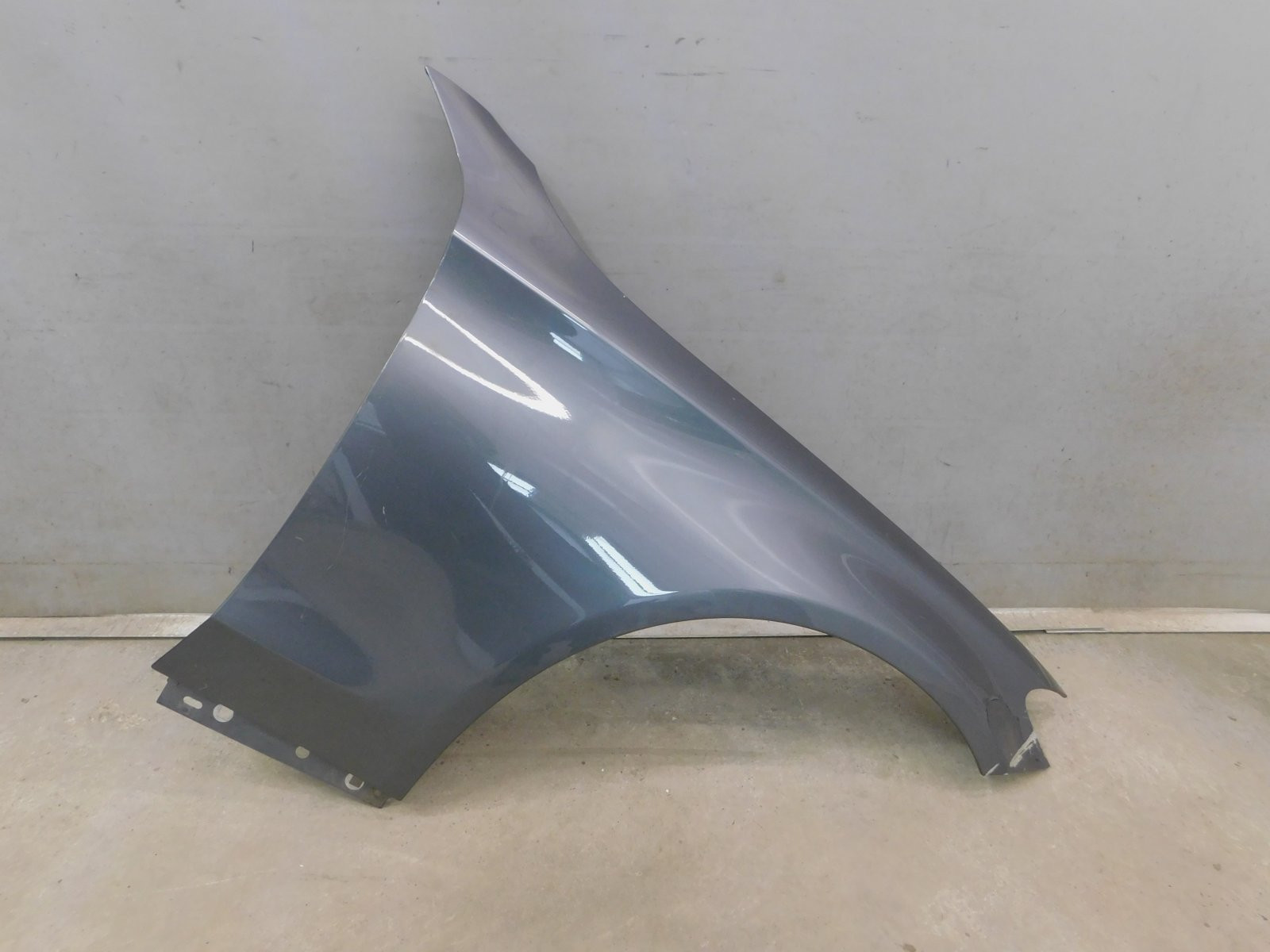 Крыло переднее правое Mercedes-Benz C-Klasse W205 2013>