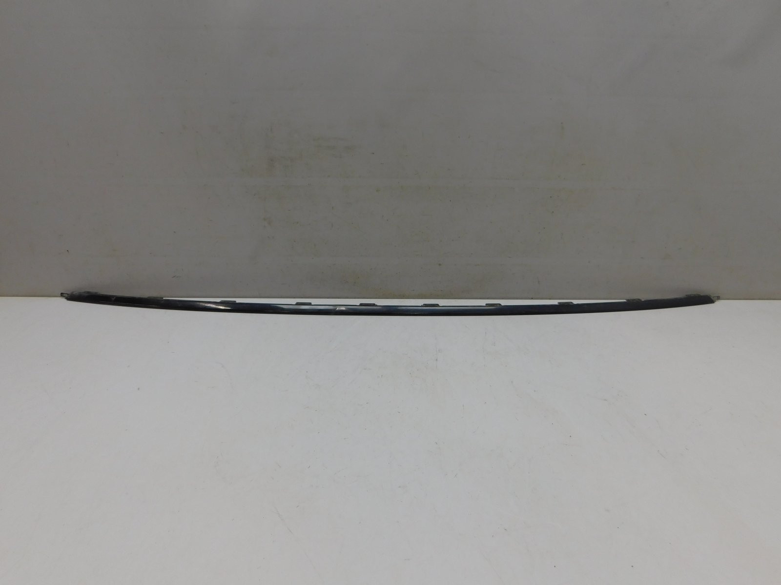 Молдинг заднего бампера Volkswagen Polo Sedan 2011-2020