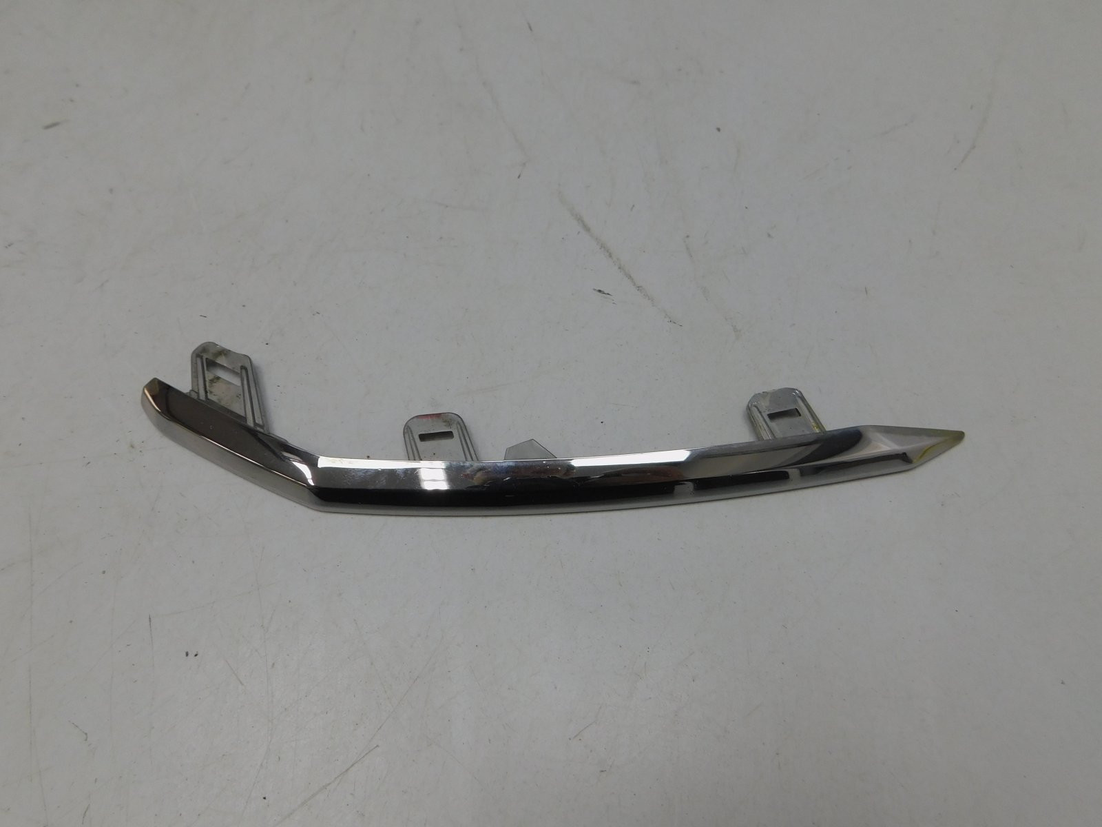 Молдинг решетки радиатора Toyota Land Cruiser (150)/Prado 2009>