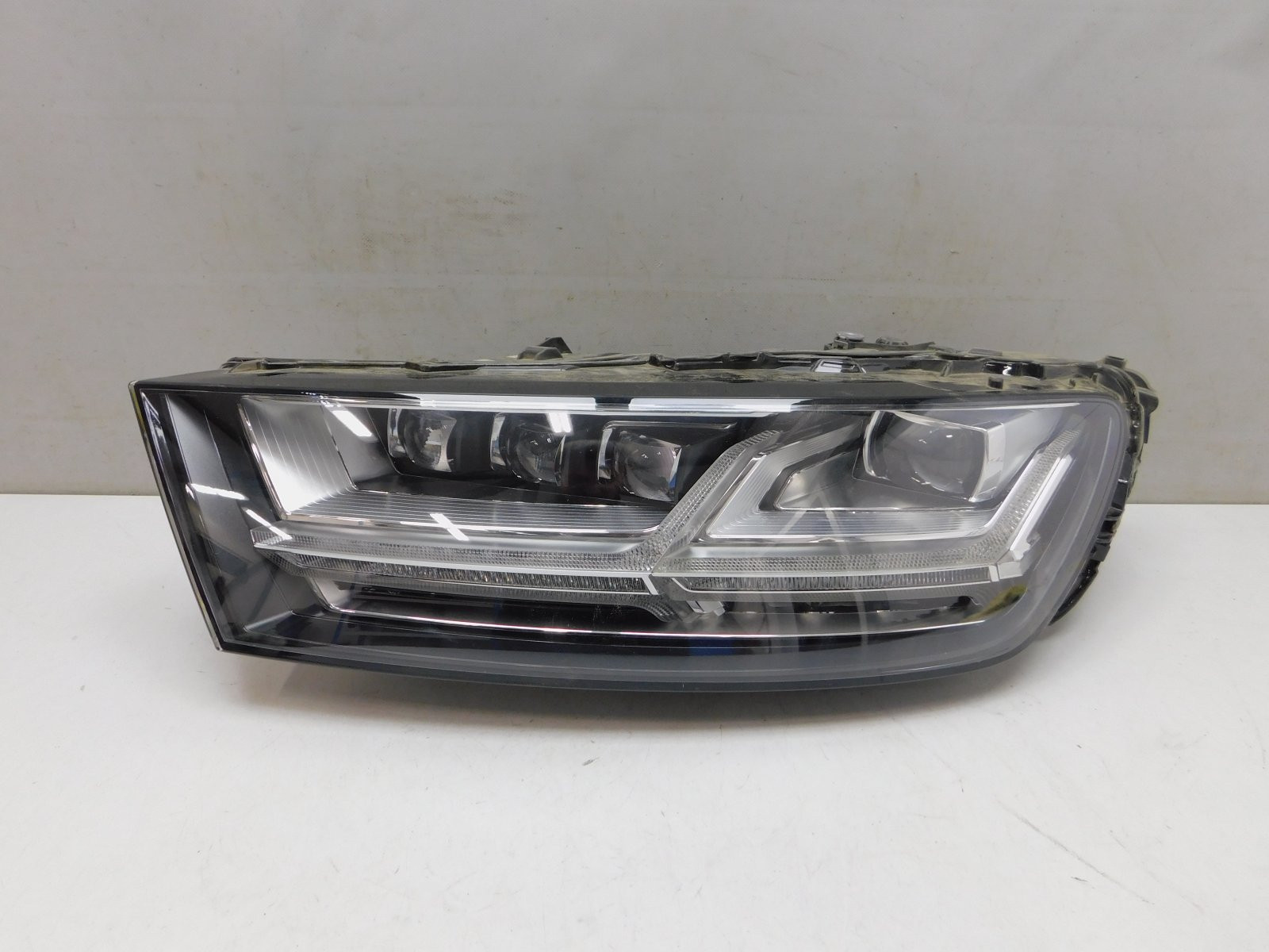 Фара левая Audi Q7 [4M] 2015>