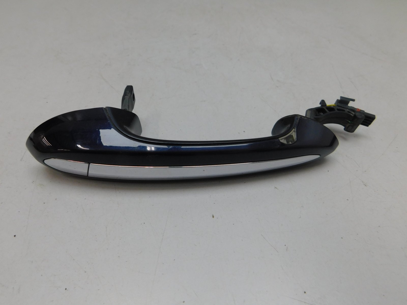 Ручка двери передней левой BMW 5-серия G30 2016>