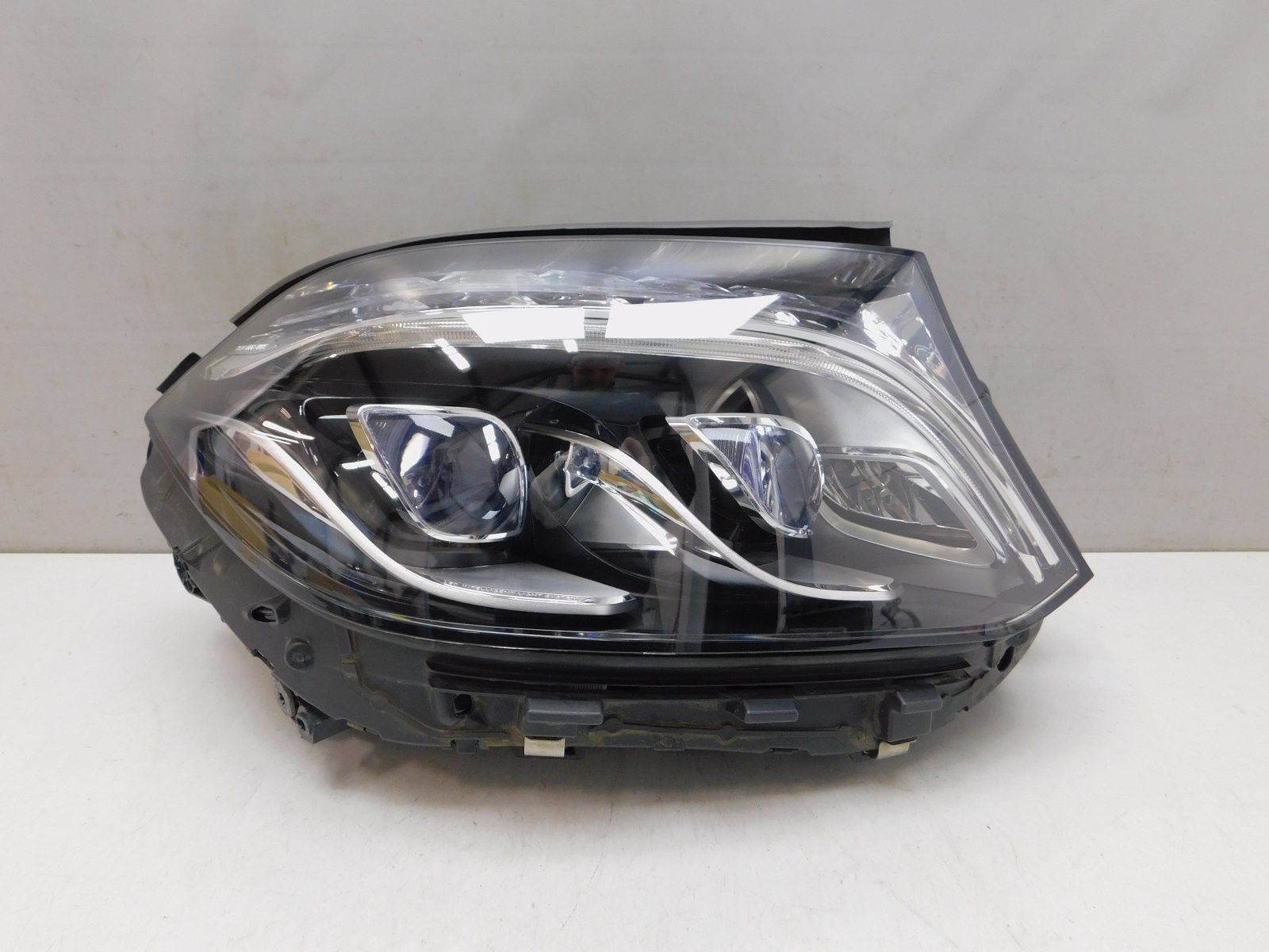 Фара правая Mercedes-Benz GL/GLS-klasse X166 2012>