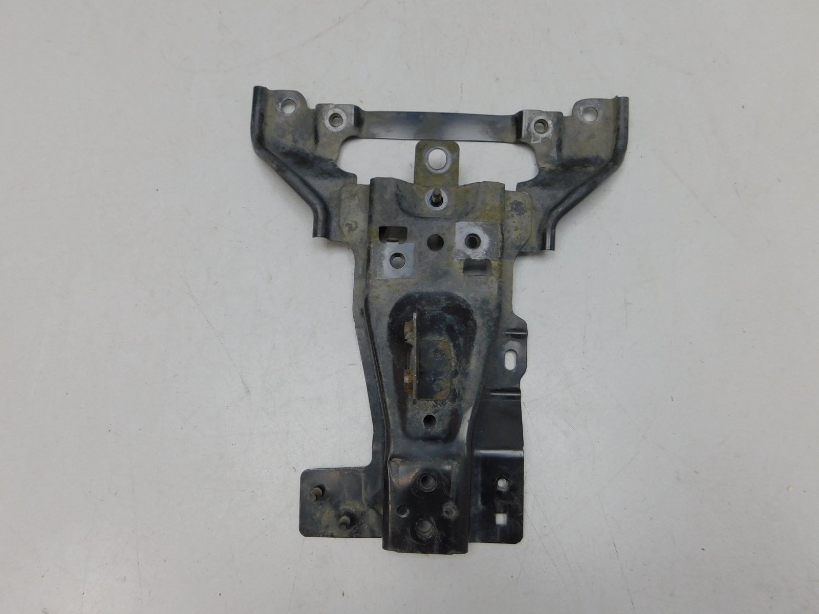 Кронштейн замка капота Nissan X-Trail (T31) 2007-2014