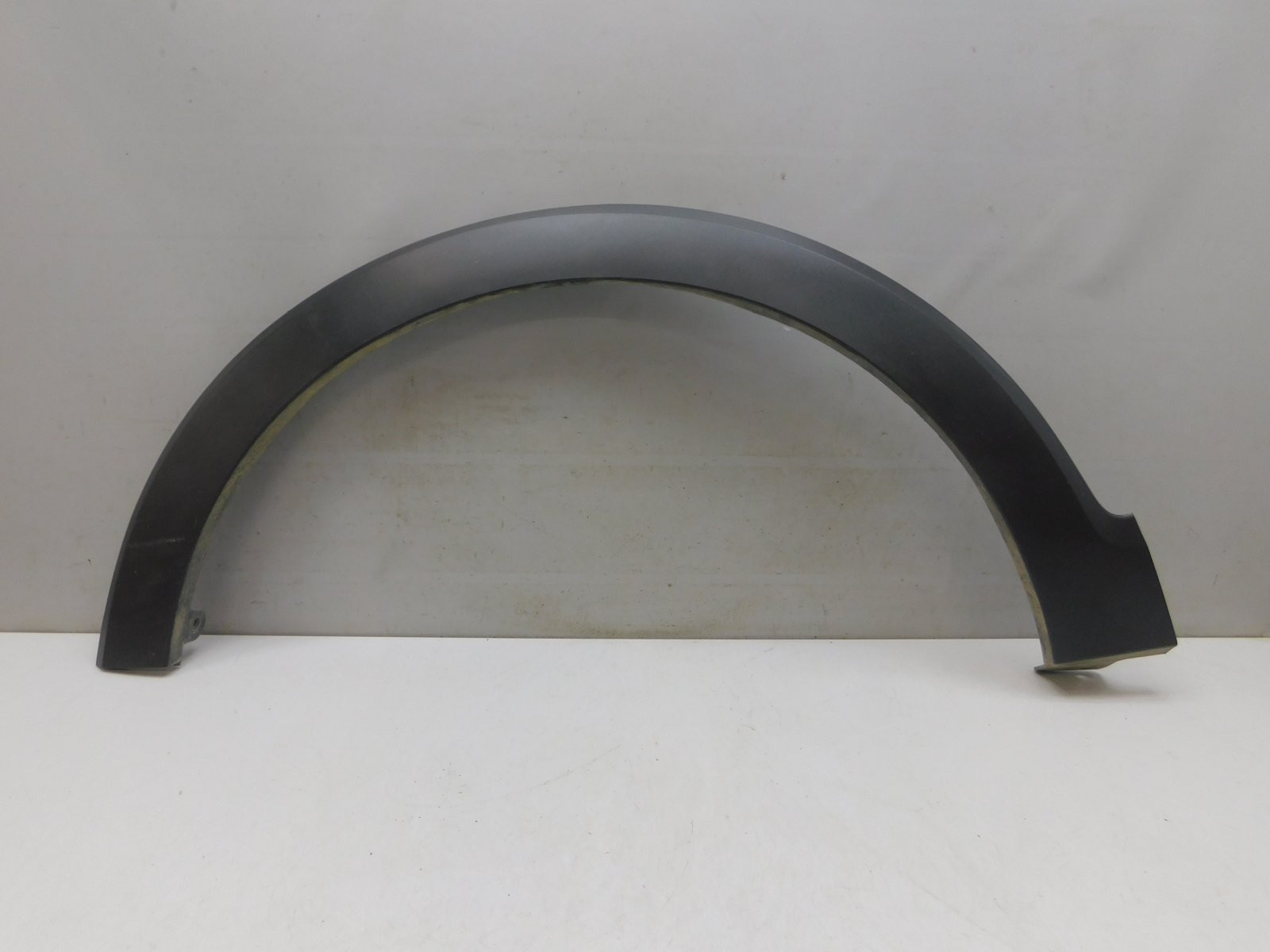 Накладка крыла переднего левого Renault Kaptur 2016>