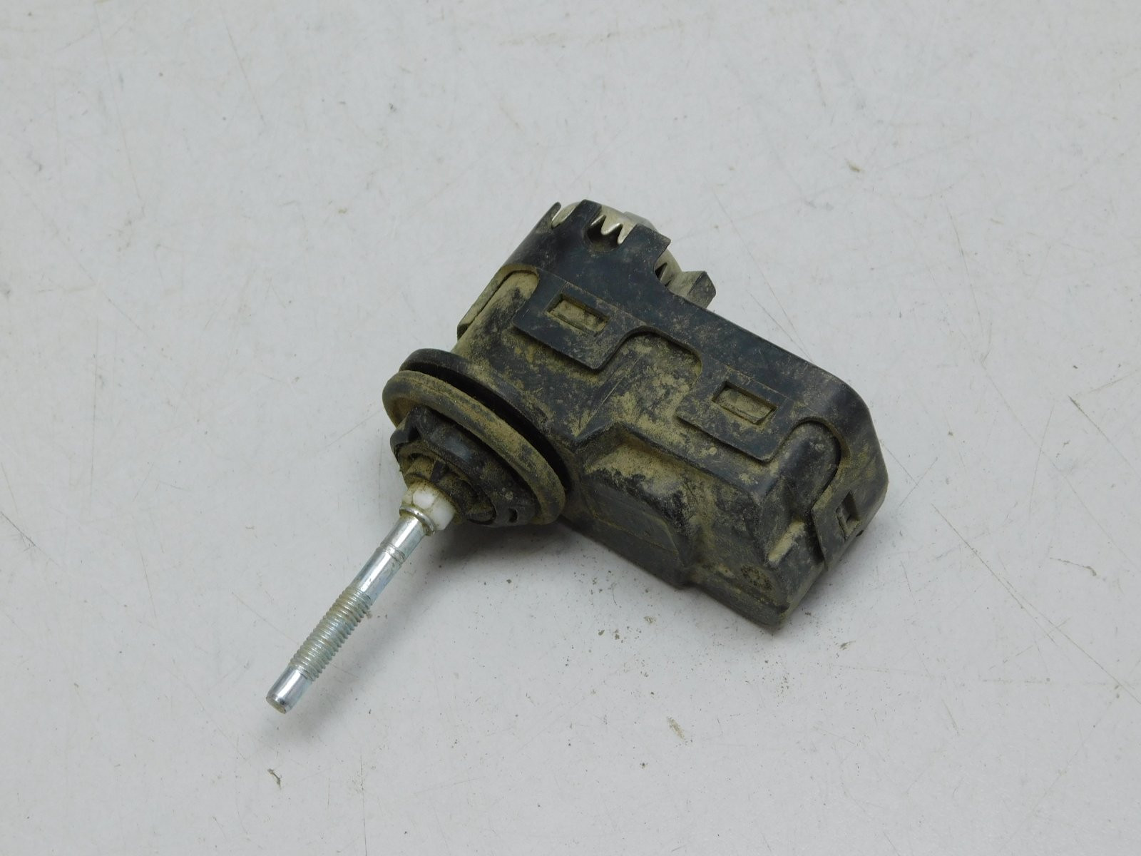 Моторчик корректора фары Kia Sportage 2010-2015