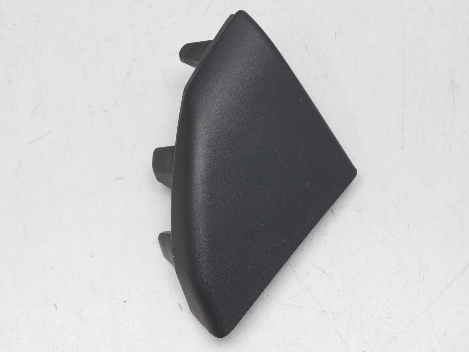 Накладка крыла переднего левого Land Rover Discovery IV 2009>